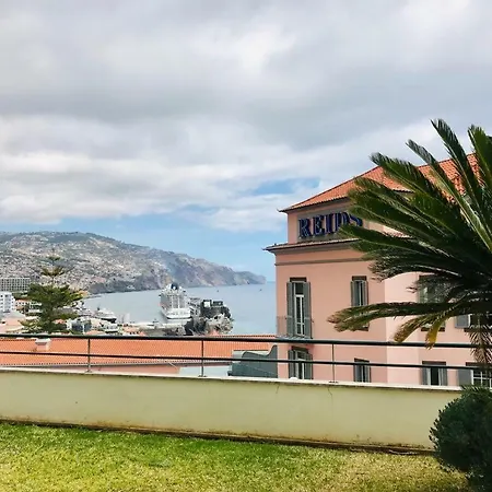 Funchal City Centre Reids Apartment
